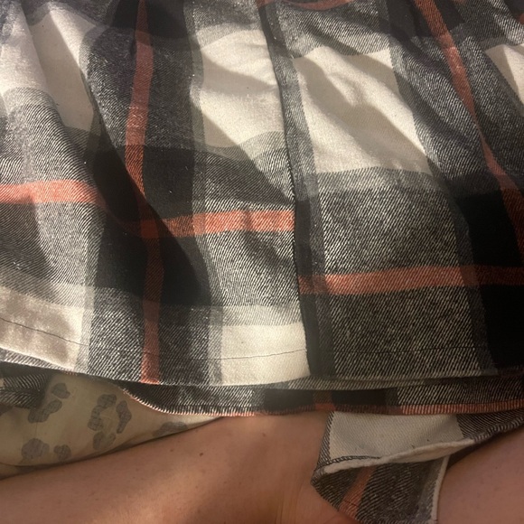 SHEIN Black and Cream Pleated Mini Skirt Casual A-Line - Picture 3 of 5